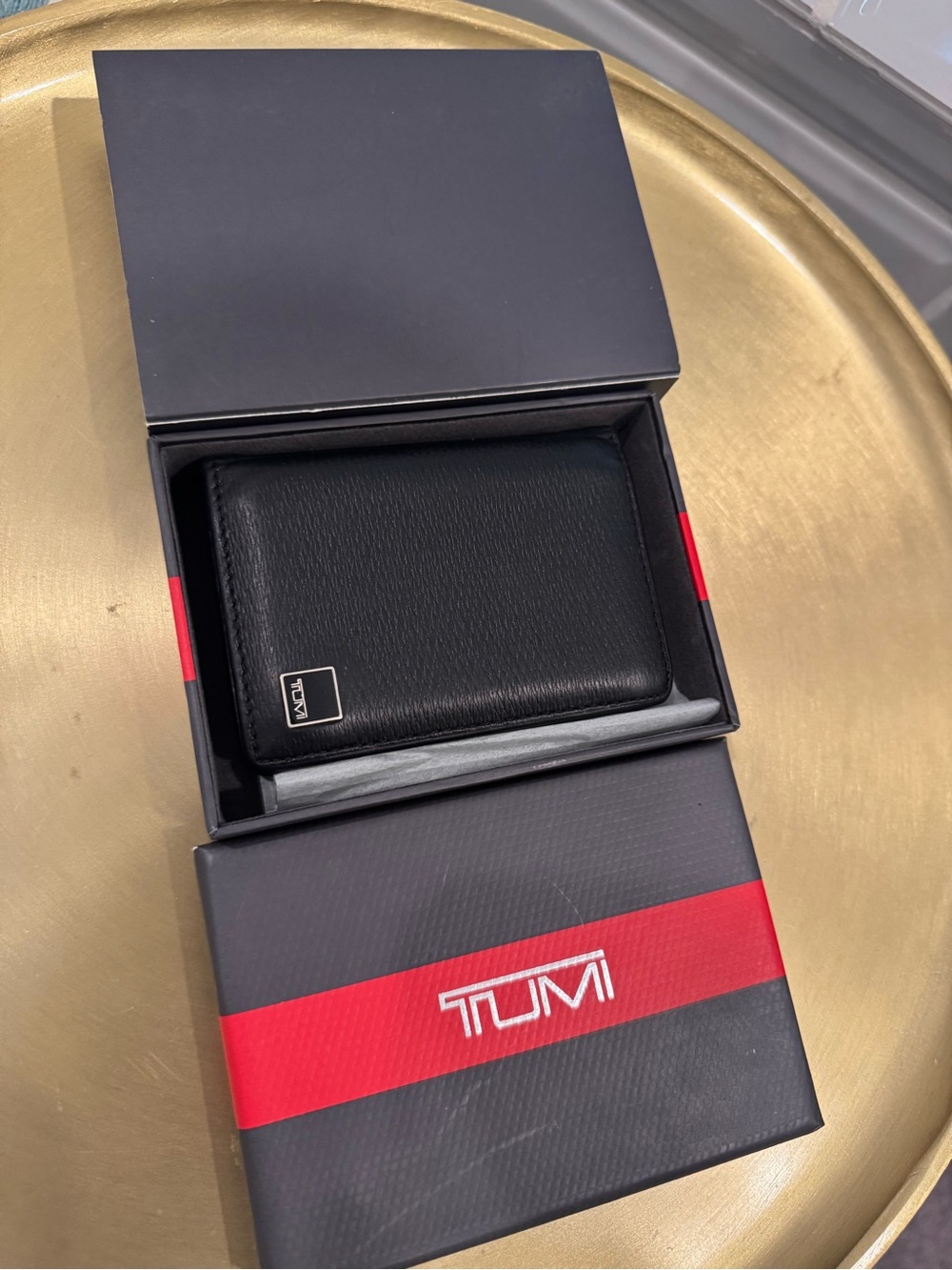 TUMI Black Leather Bi-Fold card case Wallet